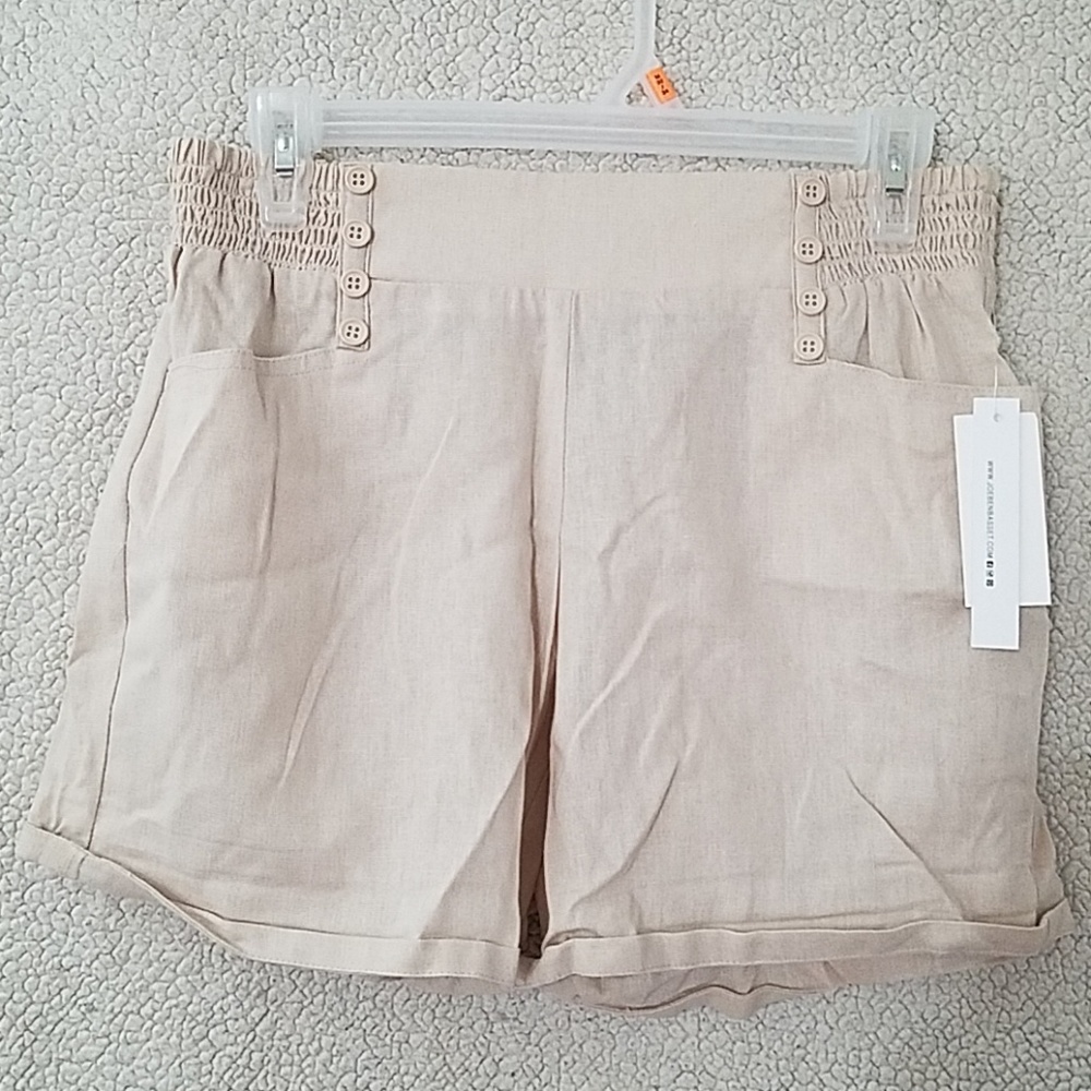 Joe B shorts. M